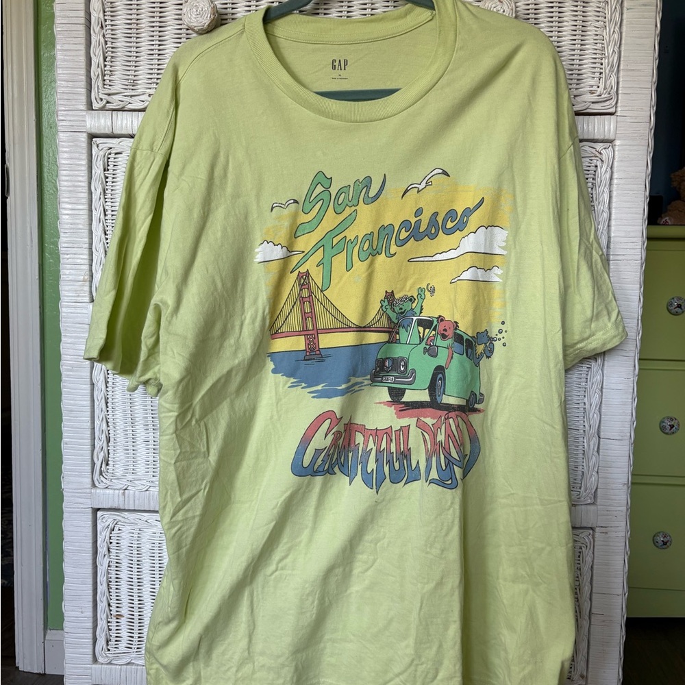 GAP Light Lime Crewneck Tee with Navy Logo